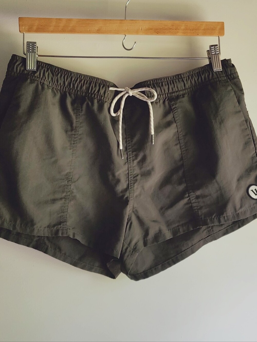 Vuori Oregano Suncatcher Shorts XL